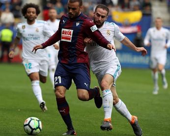 Pedro León renueva con el Eibar hasta 2020 Pedro León renueva con el Eibar hasta 2020