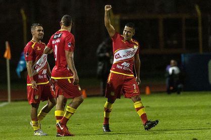 El argentino Colombo y el paraguayo Neumann le devuelven el liderato al Huancayo en Perú El argentino Colombo y el paraguayo Neumann le devuelven el liderato al Huancayo en Perú