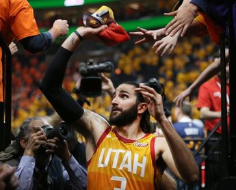 Rubio fue el "rey" del triple-doble por una noche y enfurece a Westbrook Rubio fue el "rey" del triple-doble por una noche y enfurece a Westbrook