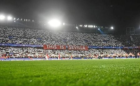Imagen del Ramón Sánchez-Pizjuán en el partido de Champions ante el United. Imagen del Ramón Sánchez-Pizjuán en el partido de Champions ante el United.