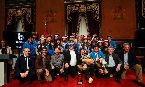 La Diputación de Gipuzkoa homenajea al Bera Bera por su quinto título de Liga La Diputación de Gipuzkoa homenajea al Bera Bera por su quinto título de Liga