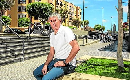 Quique Setién disfruta de unos días de vacaciones en Las Palmas. Quique Setién disfruta de unos días de vacaciones en Las Palmas.