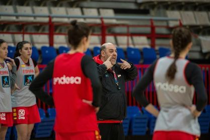 Lucas Mondelo: "Tenemos que llegar a cuartos de la Copa del Mundo y ganar" Lucas Mondelo: "Tenemos que llegar a cuartos de la Copa del Mundo y ganar"