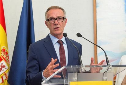 El nuevo ministro de Cultura y Deporte no irá al primer partido de España El nuevo ministro de Cultura y Deporte no irá al primer partido de España
