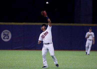 6-2. Escobar impulsa tres y conduce el triunfo de los Mellizos 6-2. Escobar impulsa tres y conduce el triunfo de los Mellizos