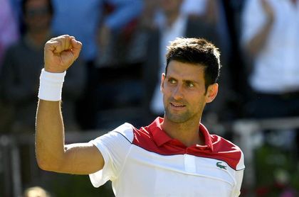 Djokovic no titubea para alcanzar sus segundas semifinales en Queen´s Djokovic no titubea para alcanzar sus segundas semifinales en Queen´s