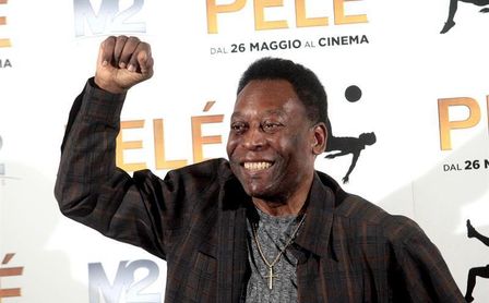 Pelé felicita a Cristiano Ronaldo por su fichaje al Juventus Pelé felicita a Cristiano Ronaldo por su fichaje al Juventus