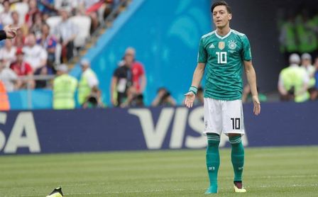 Özil deja la selección alemana entre críticas y polémica por foto con Erdogan Özil deja la selección alemana entre críticas y polémica por foto con Erdogan