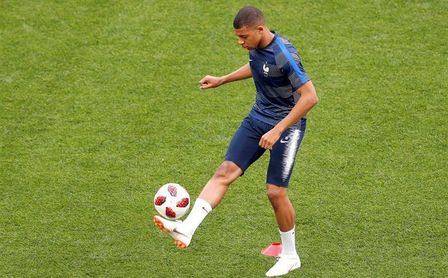 Mbappé se incluye como candidato al Balón de Oro y no cita a Griezmann Mbappé se incluye como candidato al Balón de Oro y no cita a Griezmann