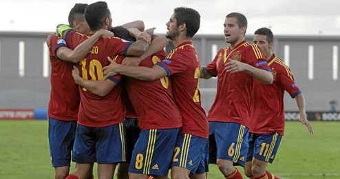 Los jugadores españoles celebran uno de los tantos logrados ante Noruega (3-0). Los jugadores españoles celebran uno de los tantos logrados ante Noruega (3-0).