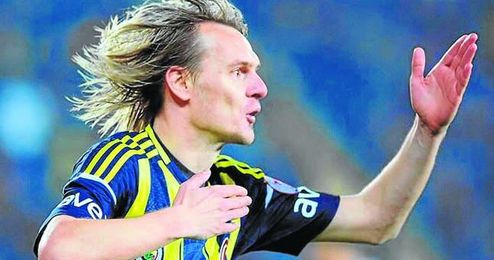 El extremo Milos Krasic no ha cumplido con las expectativas en su primera temporada en el Fenerbahçe. El extremo Milos Krasic no ha cumplido con las expectativas en su primera temporada en el Fenerbahçe.
