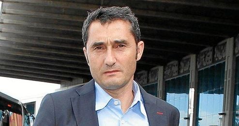 Ernesto Valverde, nuevo entrenador del Athletic Club de Bilbao. Ernesto Valverde, nuevo entrenador del Athletic Club de Bilbao.