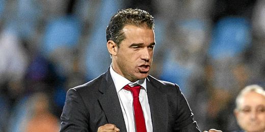 Luis García celebra uno de los tantos encajados al Betis. Luis García celebra uno de los tantos encajados al Betis.