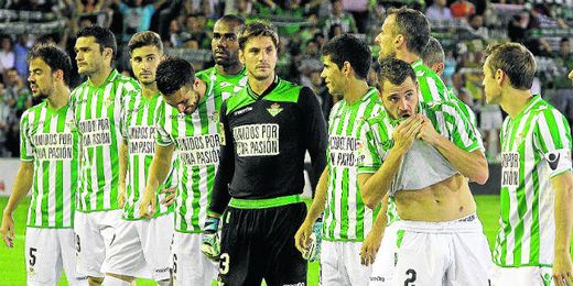 La plantilla bética ha mejorado su reconocimiento respecto al pasado verano. La plantilla bética ha mejorado su reconocimiento respecto al pasado verano.