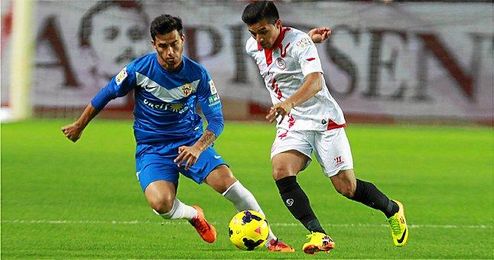 El Sevilla se impuso al Almería en un tedioso duelo. El Sevilla se impuso al Almería en un tedioso duelo.