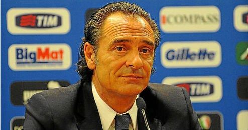 Prandelli durante la presentación como seleccionador de Italia. Prandelli durante la presentación como seleccionador de Italia.