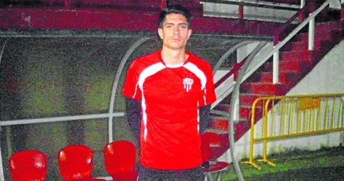 Nieto, nueva incorporación del Lora. Nieto, nueva incorporación del Lora.