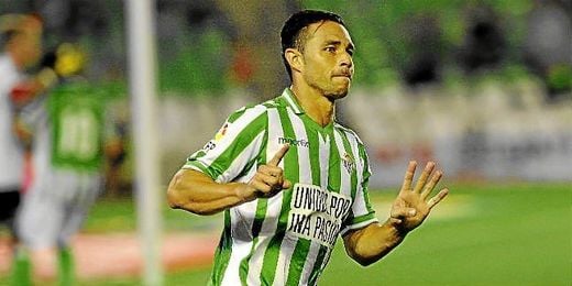 Rubén Castro celebra un gol con el Betis. Rubén Castro celebra un gol con el Betis.