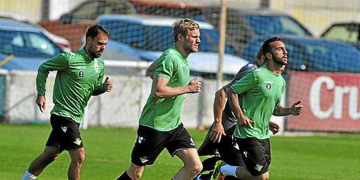 Perquis se ha ausentado en el entrenamiento a puerta cerrada del equipo. Perquis se ha ausentado en el entrenamiento a puerta cerrada del equipo.