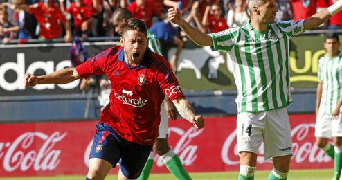 Acuña sentenció al Betis con el segundo tanto. Acuña sentenció al Betis con el segundo tanto.