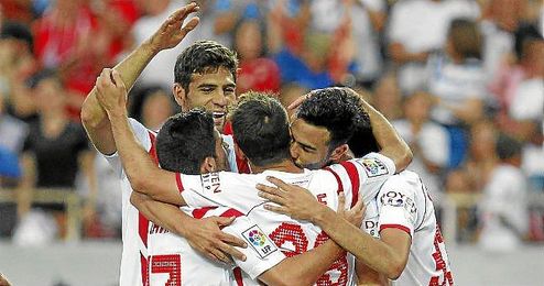 Los jugadores sevillistas terminarán el curso en Asia. Los jugadores sevillistas terminarán el curso en Asia.