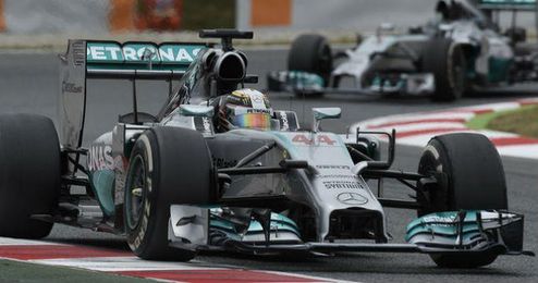 El piloto británico, Lewis Hamilton, sigue dando muestras de la superioridad de su monoplaza. El piloto británico, Lewis Hamilton, sigue dando muestras de la superioridad de su monoplaza.