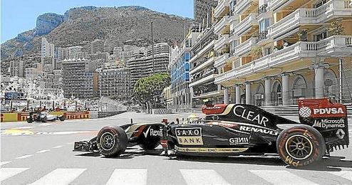 Pastor Maldonado durante la sesión de calificación en el Gran Premio de Mónaco. Pastor Maldonado durante la sesión de calificación en el Gran Premio de Mónaco.