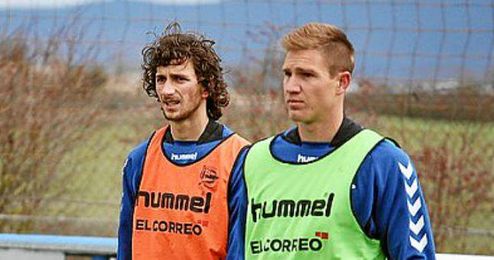 Stevanovic, durante un entrenamiento con el Alavés. Stevanovic, durante un entrenamiento con el Alavés.