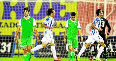 Ceballos, la única noticia positiva en el Betis. Ceballos, la única noticia positiva en el Betis.