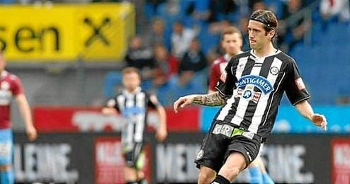 Vujadinovic, nuevo jugador del Osasuna. Vujadinovic, nuevo jugador del Osasuna.