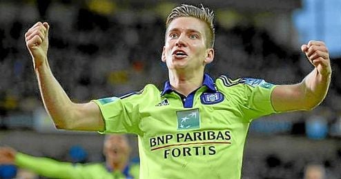 Dennis Praet es pretendido por muchos clubes. Dennis Praet es pretendido por muchos clubes.