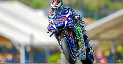 Lorenzo, intratable sobre el circuito de Le Mans. Lorenzo, intratable sobre el circuito de Le Mans.