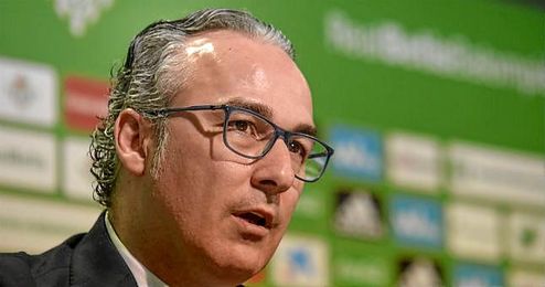 Miguel Torrecilla, durante su presentación como director deportivo del Betis. Miguel Torrecilla, durante su presentación como director deportivo del Betis.