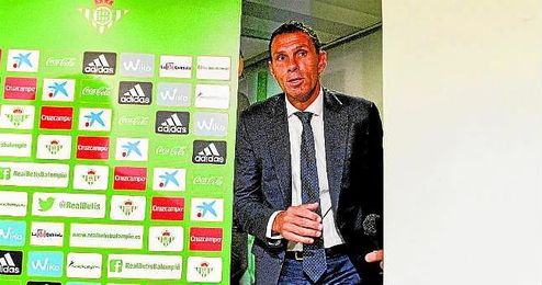 Gustavo Poyet, el día de su presentación. Gustavo Poyet, el día de su presentación.