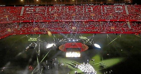 El fin de fiesta en el Sánchez Pizjuán fue espectacular. El fin de fiesta en el Sánchez Pizjuán fue espectacular.