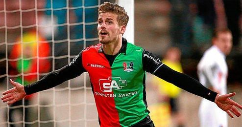 Christian Santos celebrando una de sus 16 dianas este curso con el NEC Nijmegen. Christian Santos celebrando una de sus 16 dianas este curso con el NEC Nijmegen.
