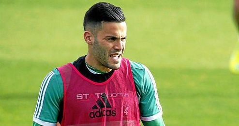 Bruno, durante un entrenamiento con el Betis. Bruno, durante un entrenamiento con el Betis.