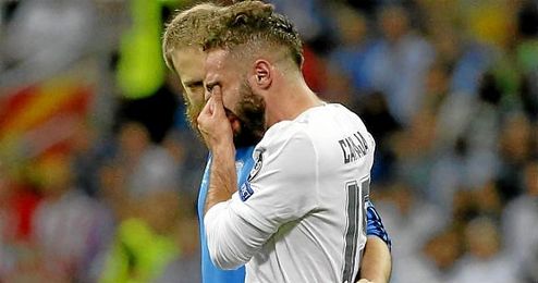 Carvajal se lesionó en la final de la Champions ante el Atlético. Carvajal se lesionó en la final de la Champions ante el Atlético.
