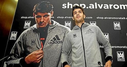 Morata, en un acto publicitario. Morata, en un acto publicitario.