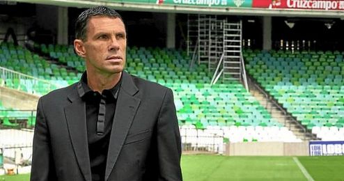 Poyet, sin miedo las a altas expectativas. Poyet, sin miedo las a altas expectativas.