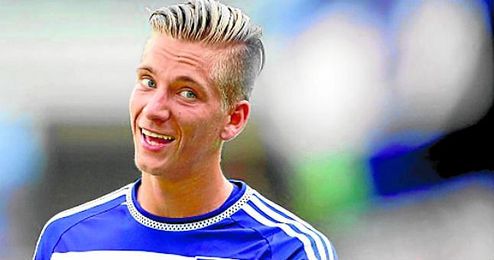 Dennis Praet quiere jugar en el Sevilla y los nervionenses juegan esa baza ante el Anderlecht. Dennis Praet quiere jugar en el Sevilla y los nervionenses juegan esa baza ante el Anderlecht.