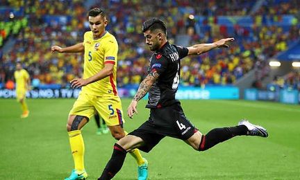 Junto con estas, ya son ocho las federaciones expedientadas en la Eurocopa. Junto con estas, ya son ocho las federaciones expedientadas en la Eurocopa.