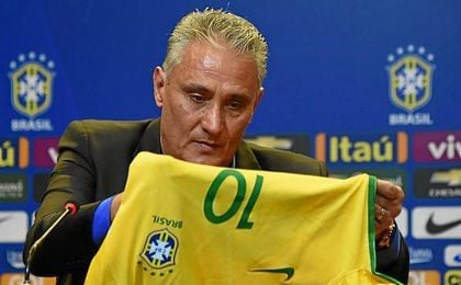 Tite durante su presentación con Brasil. Tite durante su presentación con Brasil.
