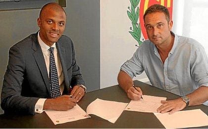 Recio firma su contrato Recio firma su contrato