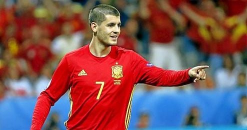 Morata celebra un gol con la selección española. Morata celebra un gol con la selección española.