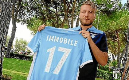 Immobile llevara el dórsal 17 en la Lazio. Immobile llevara el dórsal 17 en la Lazio.