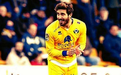 Campaña defendió la pasada temporada la camiseta del Alcorcón. Campaña defendió la pasada temporada la camiseta del Alcorcón.