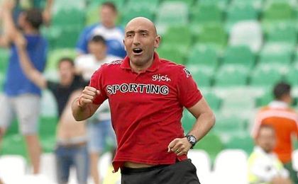 Abelardo cuenta con Cop y Castro, este último no se ha entrenado con regularidad. Abelardo cuenta con Cop y Castro, este último no se ha entrenado con regularidad.