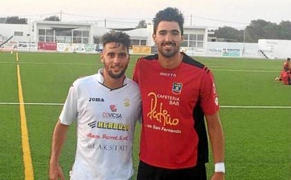 Cristian y Juan Antonio, dos de los sevillanos que han emigrado a Baleares Cristian y Juan Antonio, dos de los sevillanos que han emigrado a Baleares