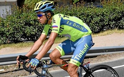 Contador: "Hay que ir poco a poco e intentado ganar terreno; ya veremos si lucho por la victoria" Contador: "Hay que ir poco a poco e intentado ganar terreno; ya veremos si lucho por la victoria"